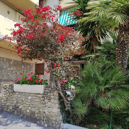 Apartamento Indaco San Remo Exterior foto